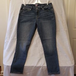 Levi's denizen modern skinny jeans